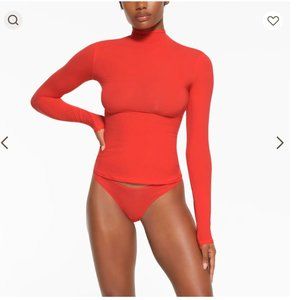 SKIMS Fits Everybody Turtleneck Top - Poppy